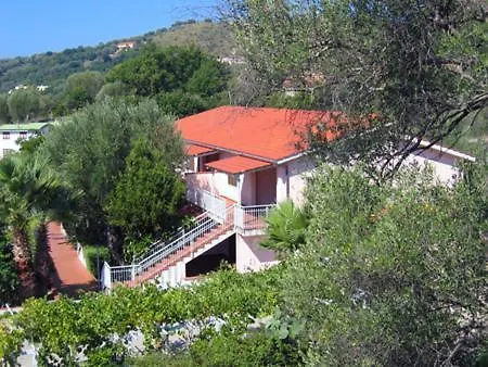 Apartment- Trilo 6 *